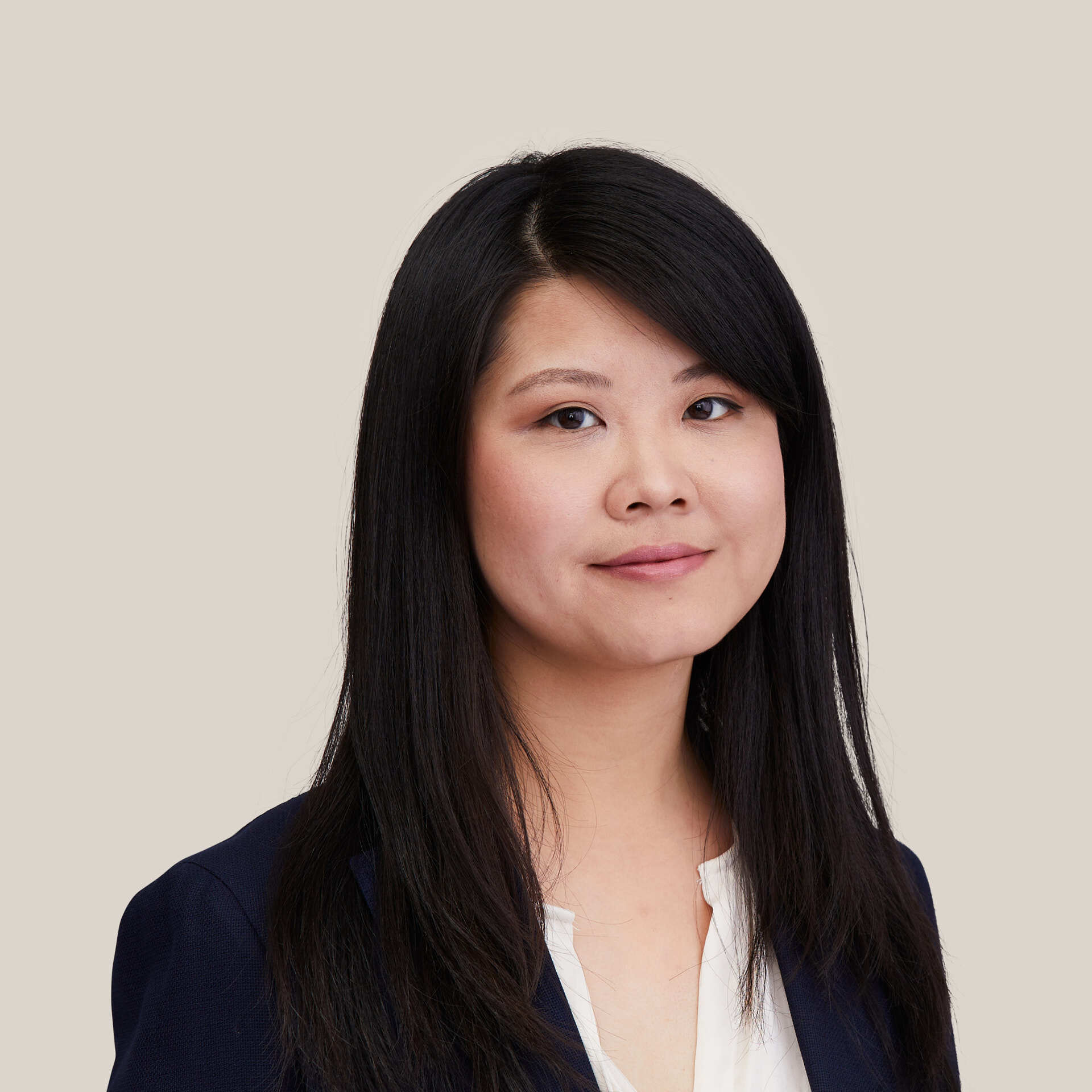 Yiyi Song
